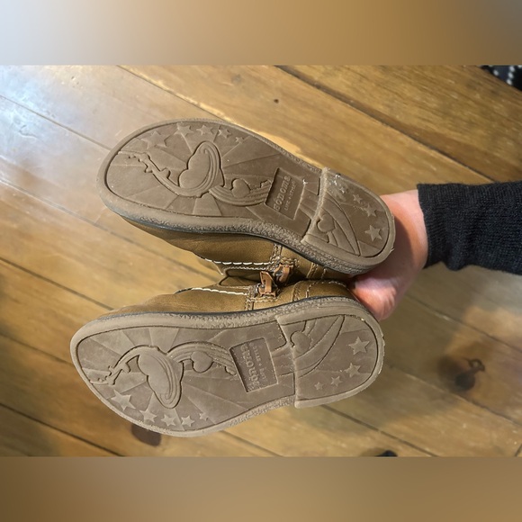 Sonoma Kids Brown Faux Leather Boots with Floral Design - Picture 4 of 6